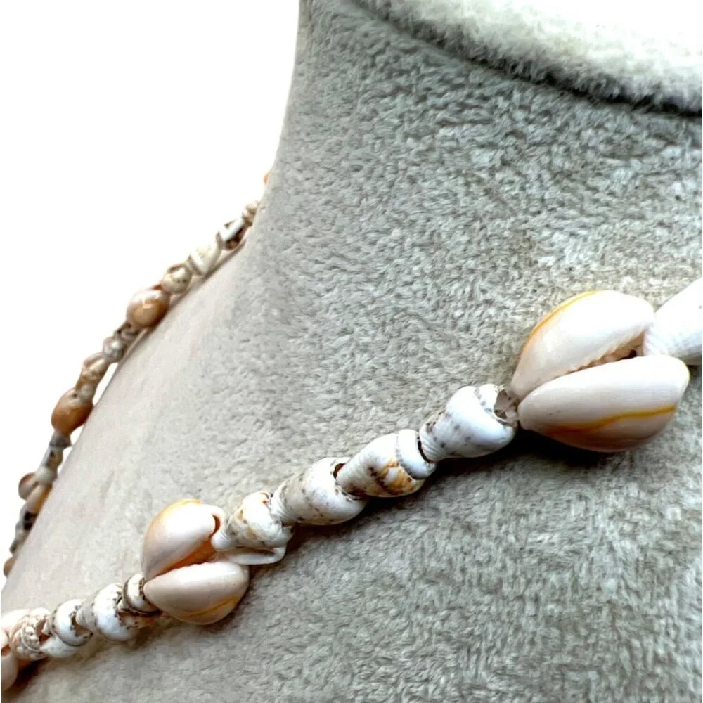 Vintage Boho Seashell Beaded Necklace    A5 - Picture 5 of 13